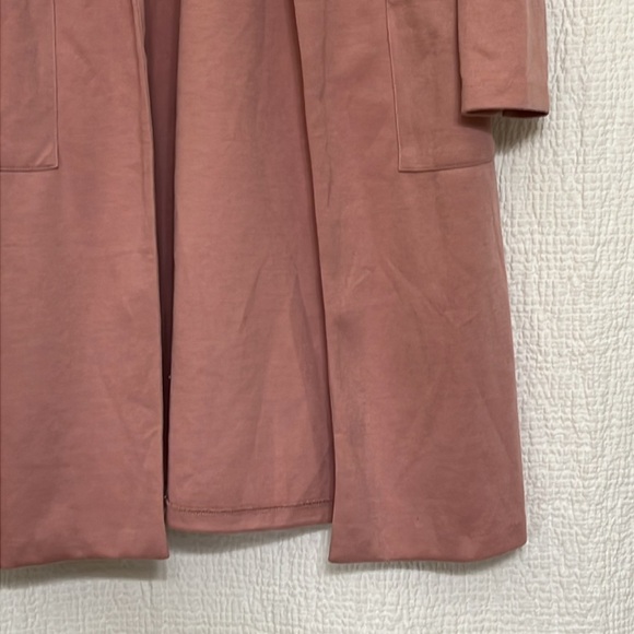 One By Chapter One Women’s Light Pink Coat. - Picture 2 of 8